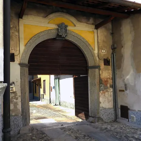 Appartement Casa Vacanze Besozzi *